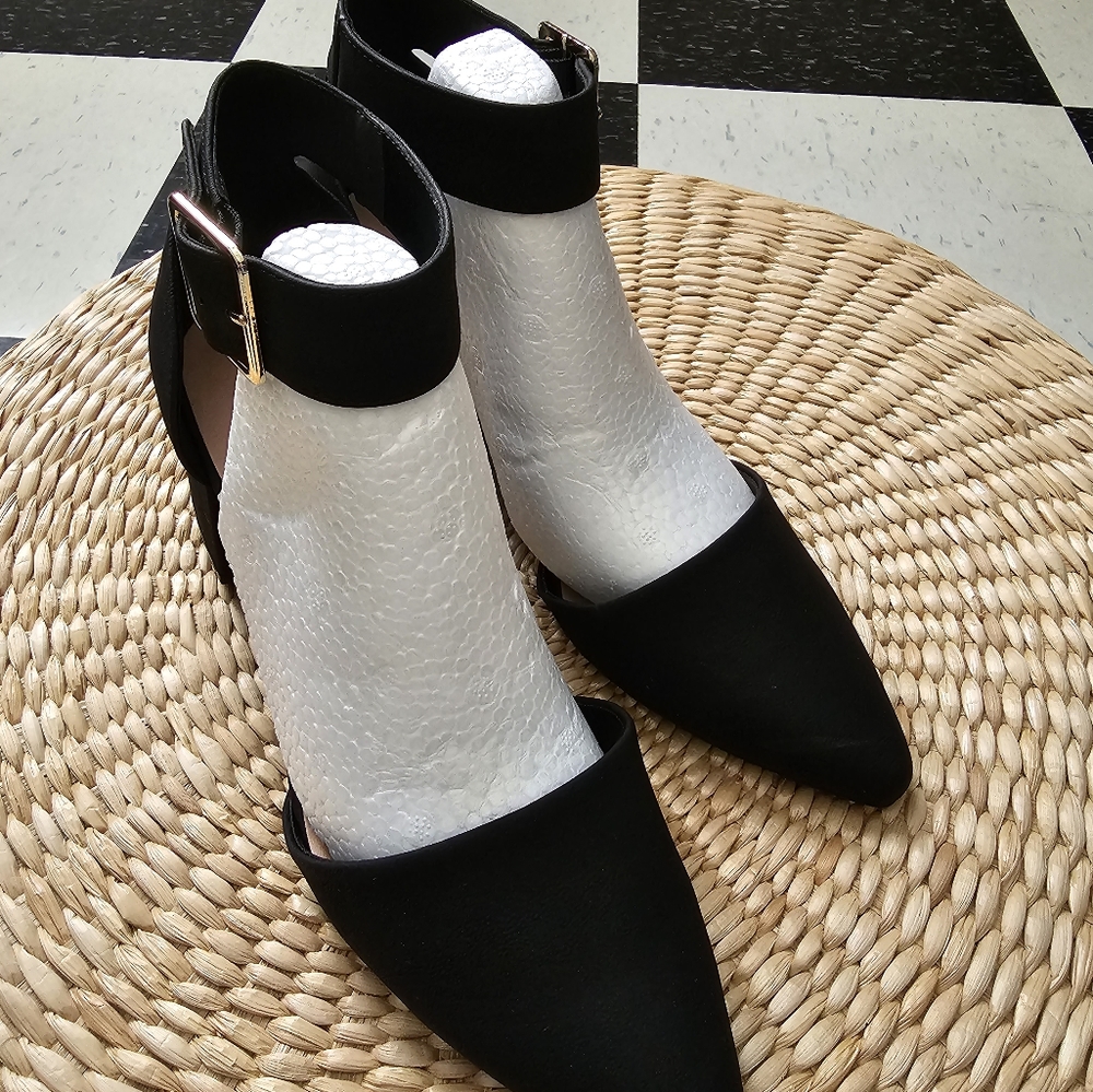 Women  black heel